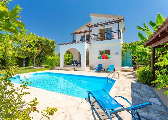 Sun Thio Villa Polis